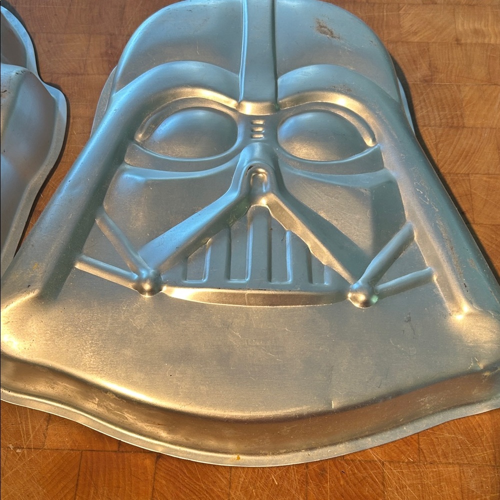 Silver Star Wars Cake Pan two pans